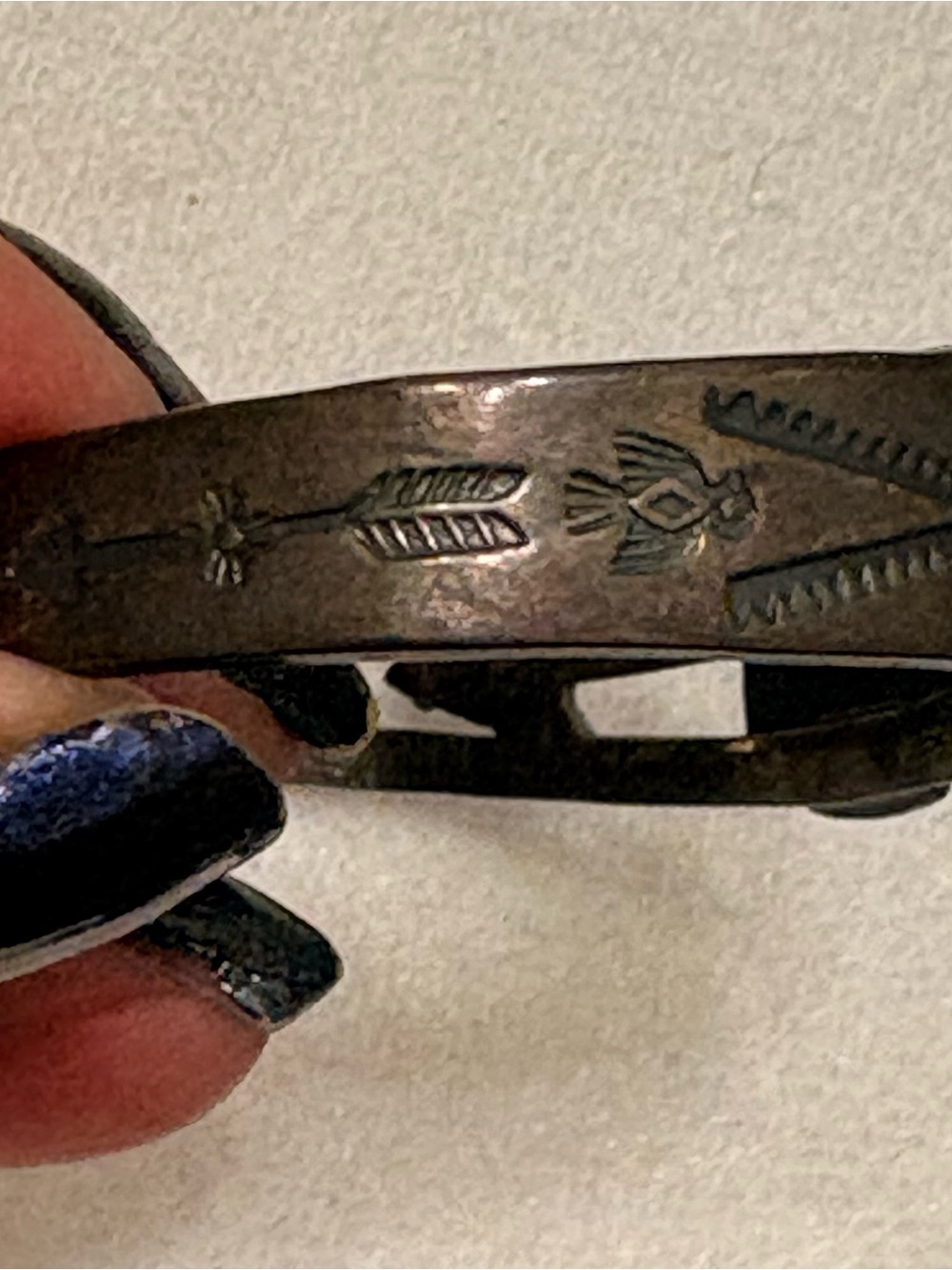 Vintage Southwestern Silver Tone Thunderbird Arrow Cuff Bracelet - Picture 5 of 15